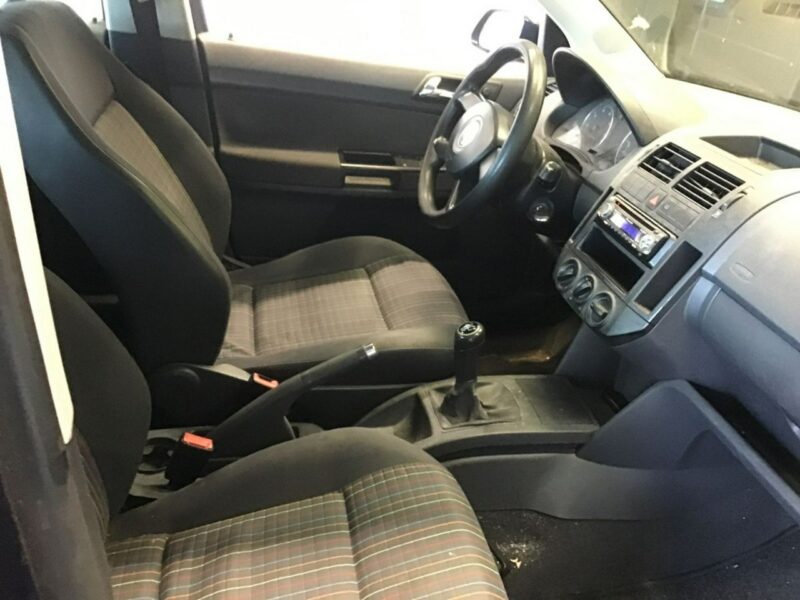 Volkswagen Polo 1,4benz, 5 drzwi, klimatyzacja, alufelgi, isofix, opony wielosezonowe IV FL (2005-2009)