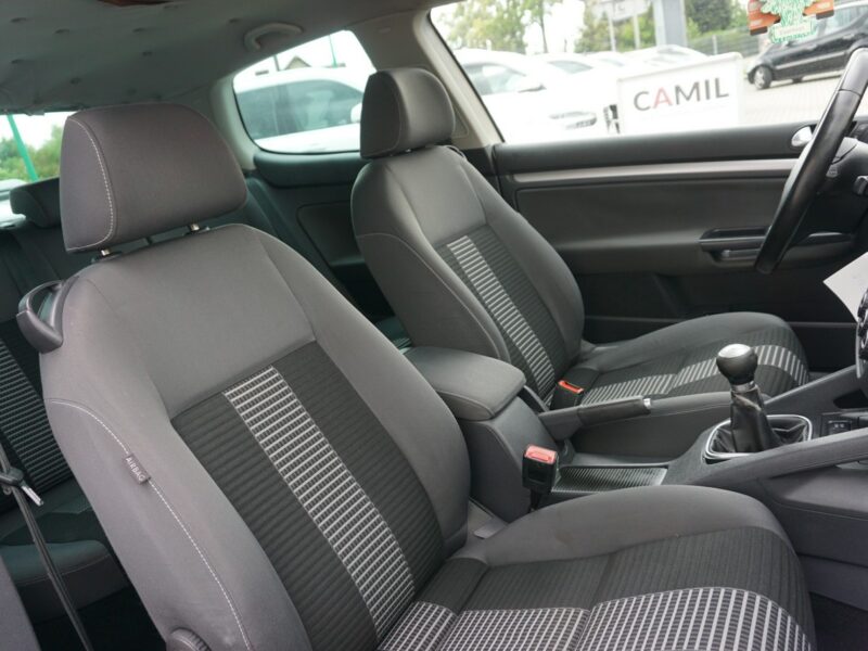 Volkswagen Golf ubezpieczony, zarejestrowany, sprawny, V (2003-2008)