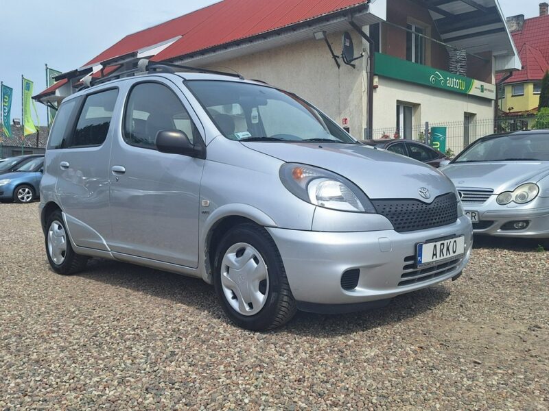 Toyota Yaris Verso Verso