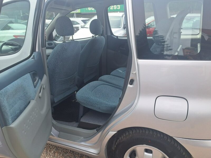 Toyota Yaris Verso Verso