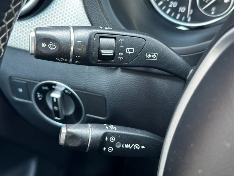 Mercedes B 180 Mercedes B-Klasa 1.6-122KM Bogate wyposażenie 127tkm 2013r W246 (2011-)