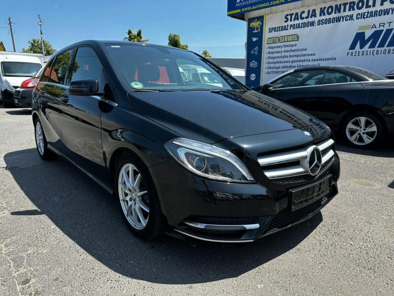 Mercedes B 180 Mercedes B-Klasa 1.6-122KM Bogate wyposażenie 127tkm 2013r W246 (2011-)