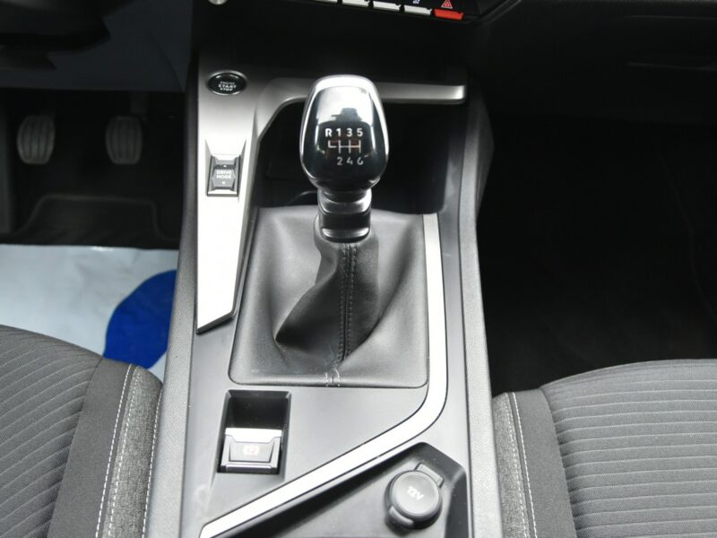 Peugeot 308 1.2PureTech 110KM MANUAL 2022r. Virtual fullLED NAVi 52tkm Rezerwacja P5 (2021-)