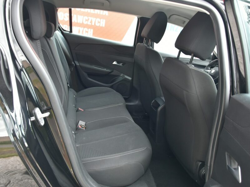 Peugeot 308 1.2PureTech 110KM MANUAL 2022r. Virtual fullLED NAVi 52tkm Rezerwacja P5 (2021-)