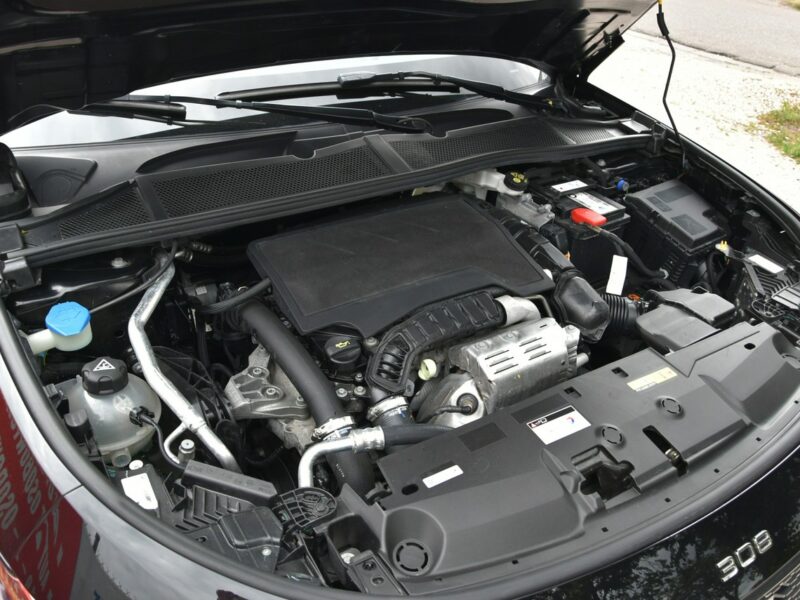 Peugeot 308 1.2PureTech 110KM MANUAL 2022r. Virtual fullLED NAVi 52tkm Rezerwacja P5 (2021-)
