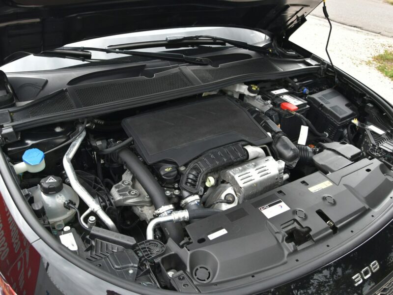 Peugeot 308 1.2PureTech 110KM MANUAL 2022r. Virtual fullLED NAVi 52tkm Rezerwacja P5 (2021-)