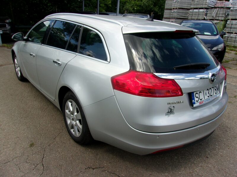 Opel Insignia Klimatronic 2-stref, Ele. bagażnik, Podgrz. fotele + kierownica, PDC A (2008-2017)