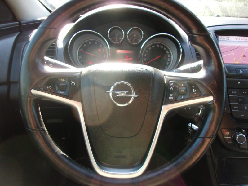 Opel Insignia Klimatronic 2-stref, Ele. bagażnik, Podgrz. fotele + kierownica, PDC A (2008-2017)