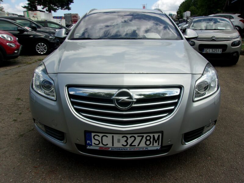 Opel Insignia Klimatronic 2-stref, Ele. bagażnik, Podgrz. fotele + kierownica, PDC A (2008-2017)