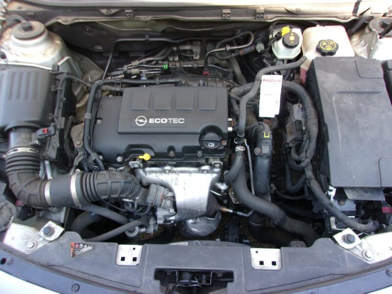 Opel Insignia Klimatronic 2-stref, Ele. bagażnik, Podgrz. fotele + kierownica, PDC A (2008-2017)