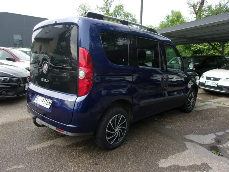 Fiat Doblo Klimatronic, Ele szyby 4x, Ele lusterka, Podgrz. fotele Hak holowniczy II (2009-)