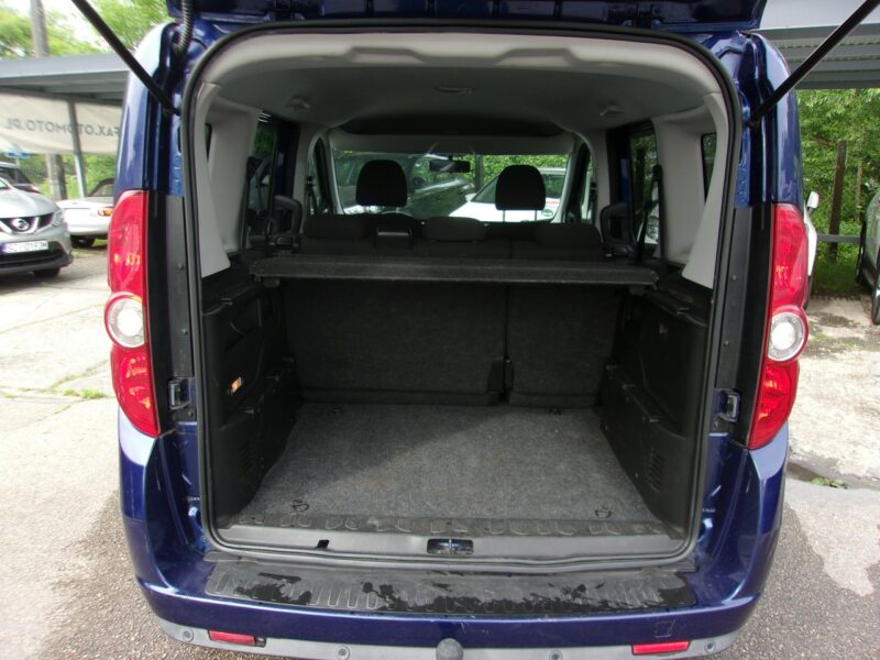 Fiat Doblo Klimatronic, Ele szyby 4x, Ele lusterka, Podgrz. fotele Hak holowniczy II (2009-)