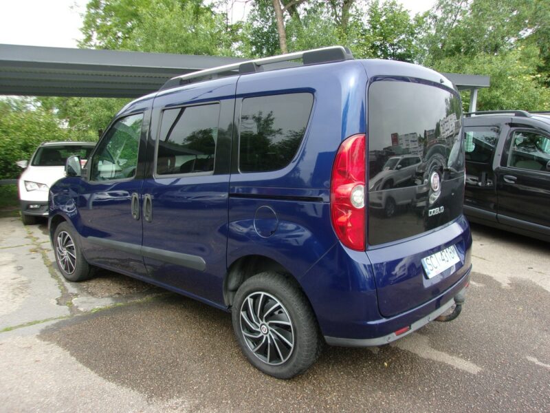 Fiat Doblo Klimatronic, Ele szyby 4x, Ele lusterka, Podgrz. fotele Hak holowniczy II (2009-)