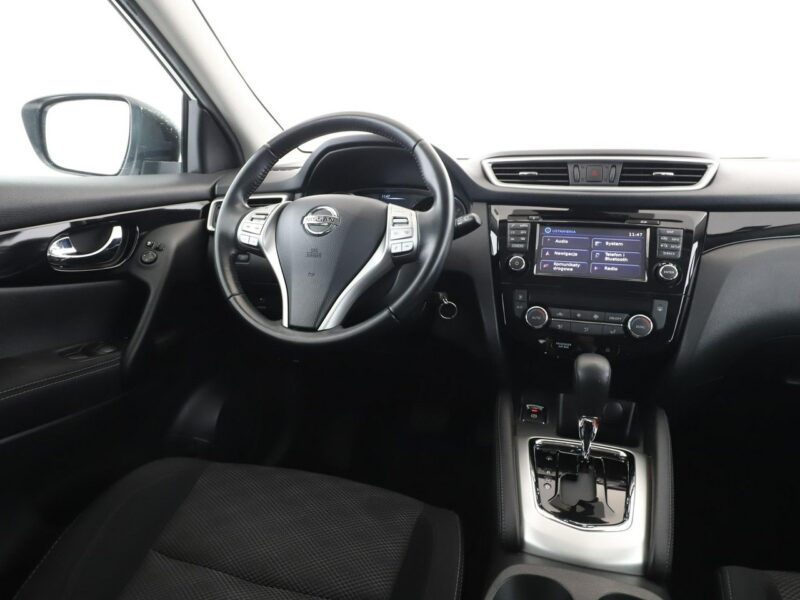 Nissan Qashqai automat navi klima auto grzane fotele kamera i czujniki parkowania II (2013-2021)