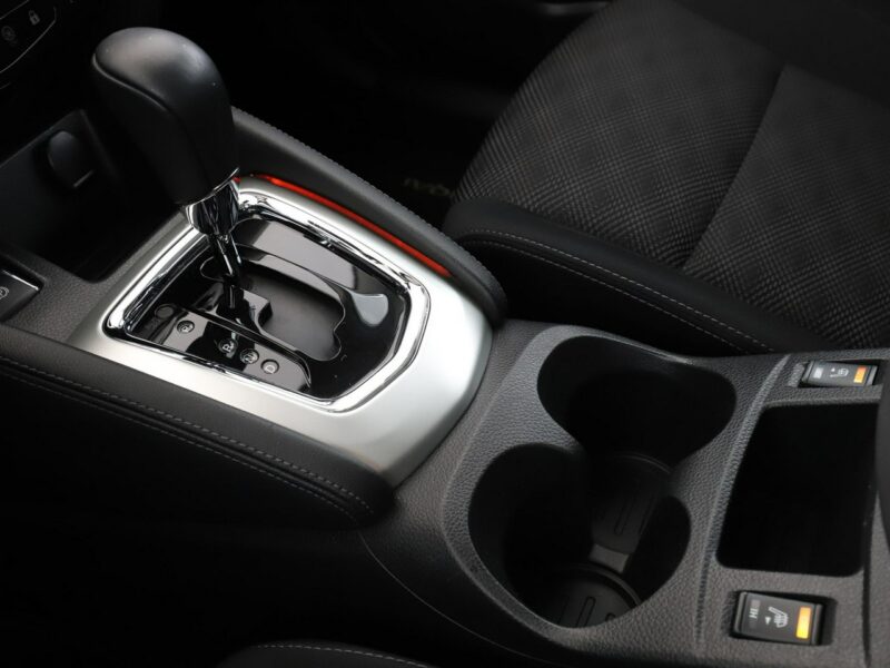 Nissan Qashqai automat navi klima auto grzane fotele kamera i czujniki parkowania II (2013-2021)