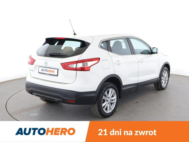 Nissan Qashqai automat navi klima auto grzane fotele kamera i czujniki parkowania II (2013-2021)