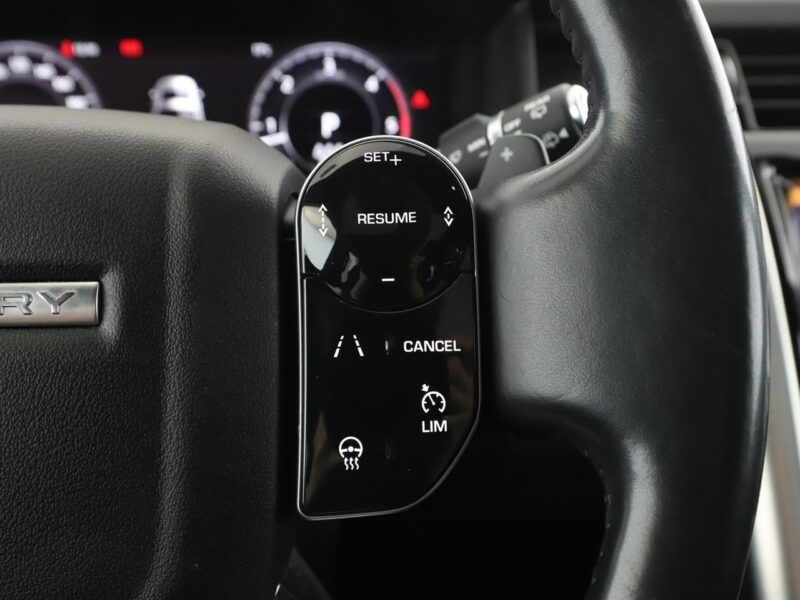 Land Rover Discovery FV23 AWD Landmark Edt 7os. Virtual ACC Navi Grzana Skóra Meridian LED V (2017-)