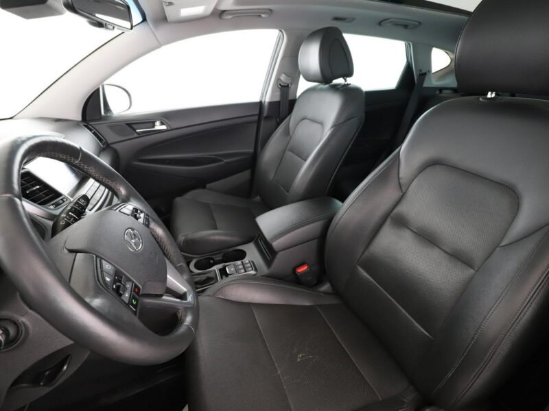 Hyundai Tucson 4x4 automat full LED skóra panorama navi klima auto gzrane fotele i ki III (2015-2020)