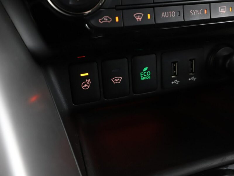 Mitsubishi Eclipse Cross klima auto grzane fotele i kanapa kamera i czujniki parkowania VI (2018-)