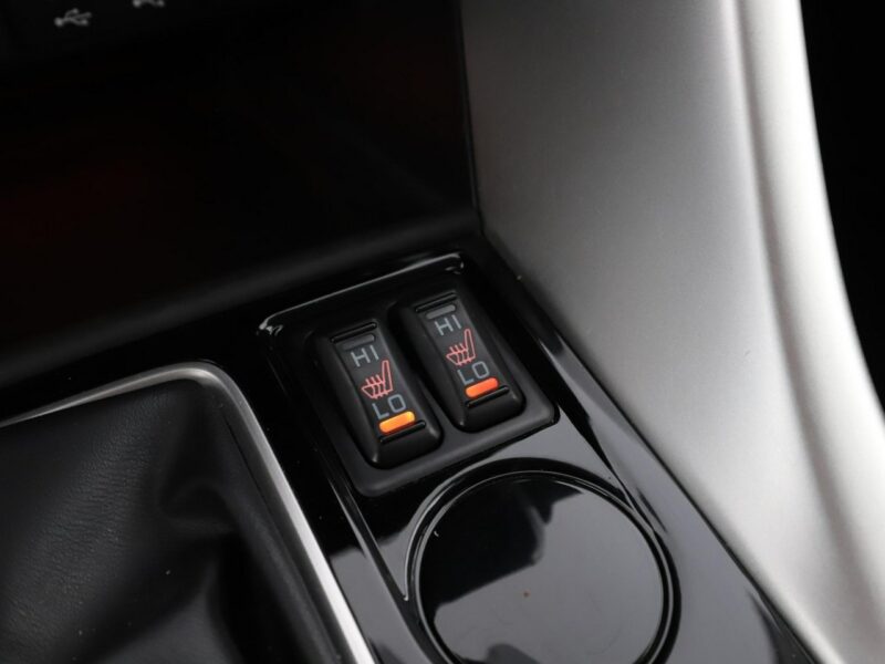 Mitsubishi Eclipse Cross klima auto grzane fotele i kanapa kamera i czujniki parkowania VI (2018-)