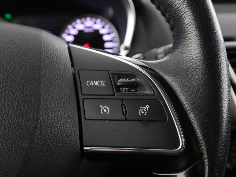 Mitsubishi Eclipse Cross klima auto grzane fotele i kanapa kamera i czujniki parkowania VI (2018-)