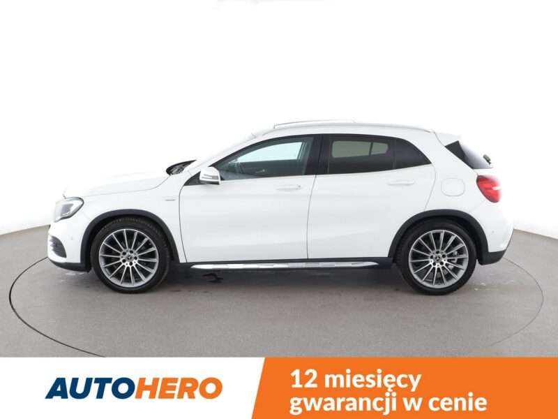 Mercedes GLA 180 Urban AMG Automat Panorama Nawigacja Tempomat Grzana Skóra Kamera LED