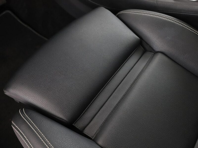 Mercedes GLA 180 Urban AMG Automat Panorama Nawigacja Tempomat Grzana Skóra Kamera LED