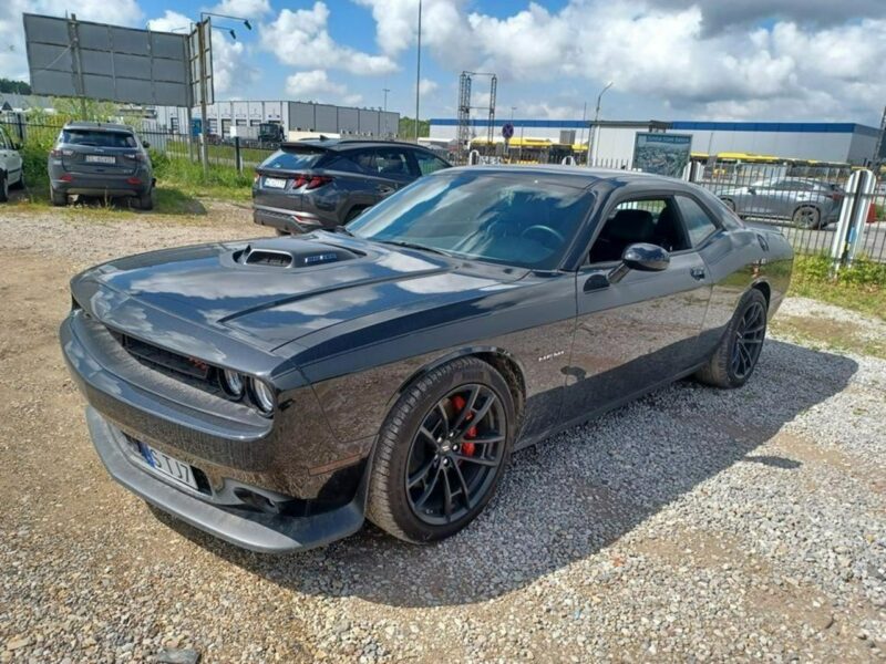 Dodge Challenger III (2008-)