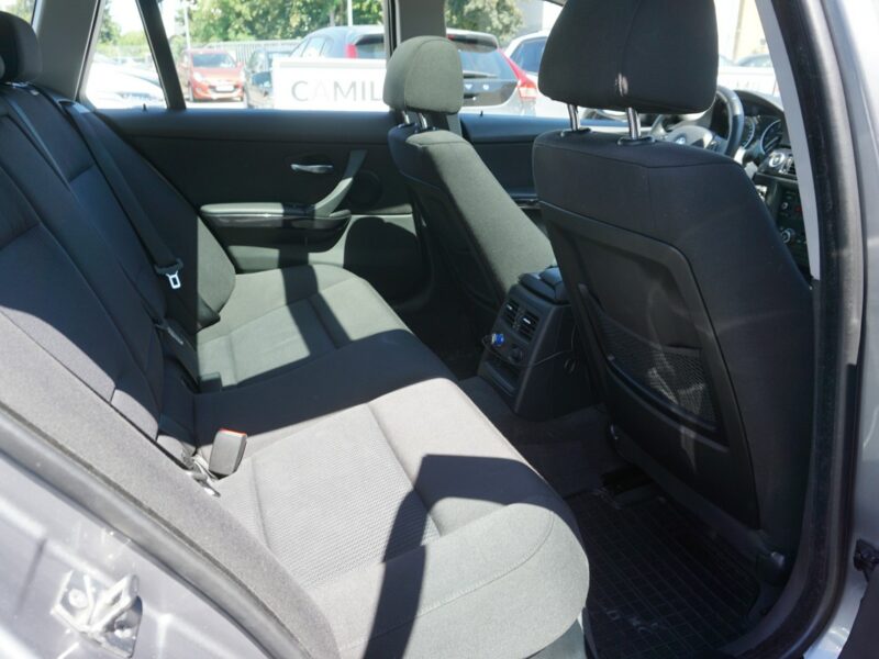 BMW 318 zarejestrowany, ubezpieczony E90 (2005-2012)