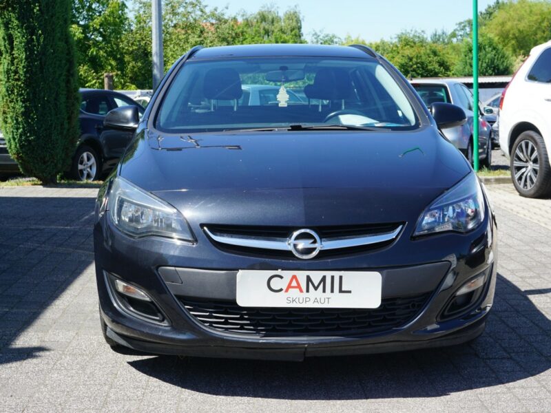 Opel Astra zarejestrowany, ubezpieczony J (2009-2019)