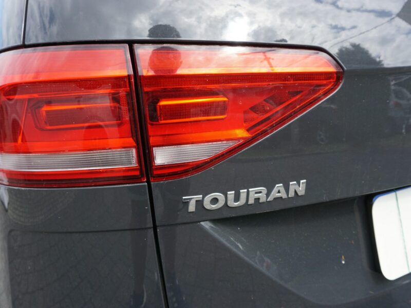 Volkswagen Touran polski salon III (2015-)