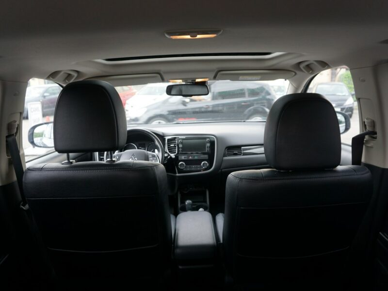 Mitsubishi Outlander polski salon, I właściciel III (2012-)