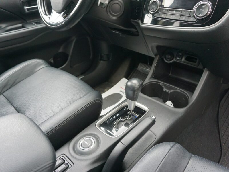 Mitsubishi Outlander polski salon, I właściciel III (2012-)