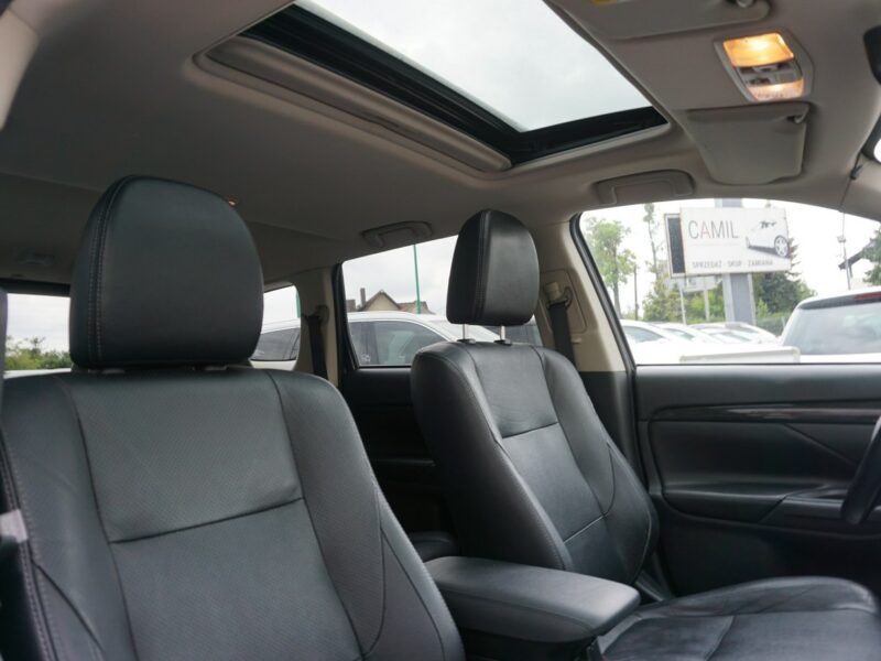 Mitsubishi Outlander polski salon, I właściciel III (2012-)