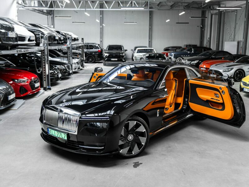 Rolls-Royce Spectre Bezwypadkowy. Launch Package. Bespoke. Black Diamond. Gwarancja.