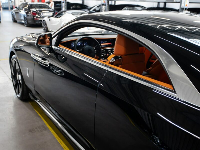 Rolls-Royce Spectre Bezwypadkowy. Launch Package. Bespoke. Black Diamond. Gwarancja.