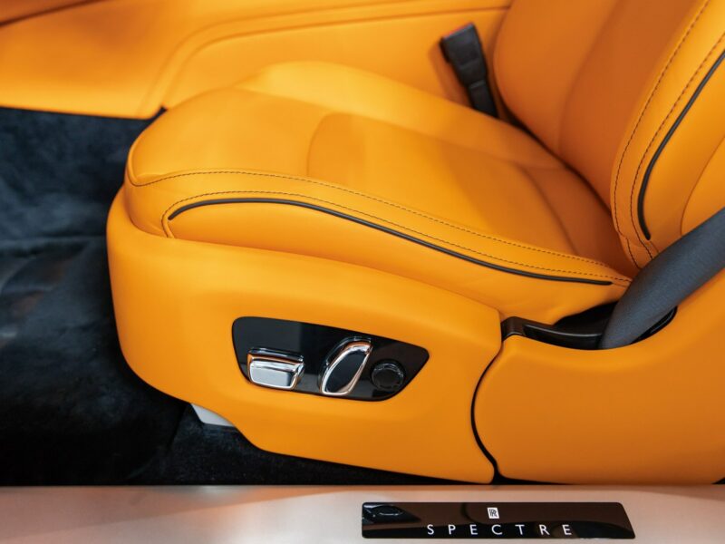 Rolls-Royce Spectre Bezwypadkowy. Launch Package. Bespoke. Black Diamond. Gwarancja.