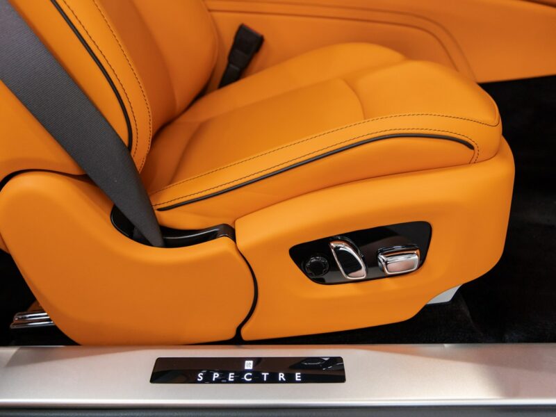 Rolls-Royce Spectre Bezwypadkowy. Launch Package. Bespoke. Black Diamond. Gwarancja.