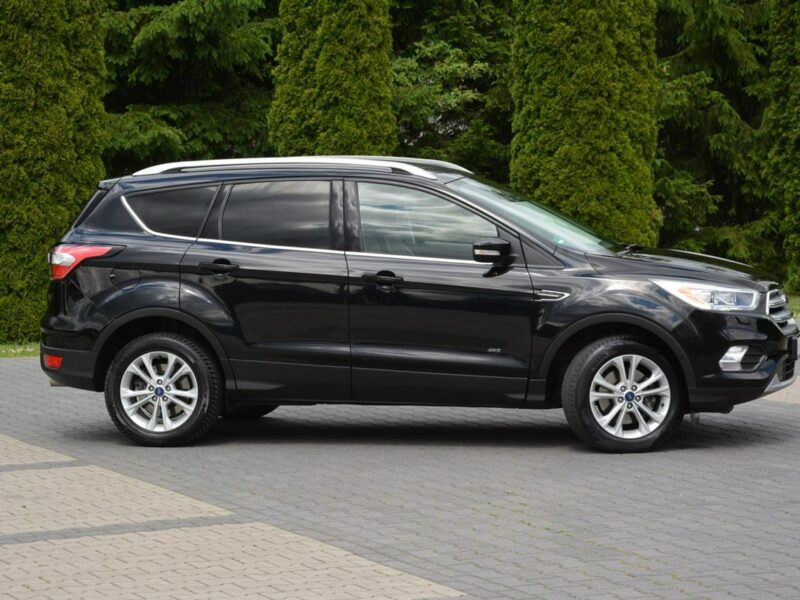 Ford Kuga Titanium 4WD Ledy Bi-xenon Skóry Navi Kamera Park Assist el.klapa II (2012-)