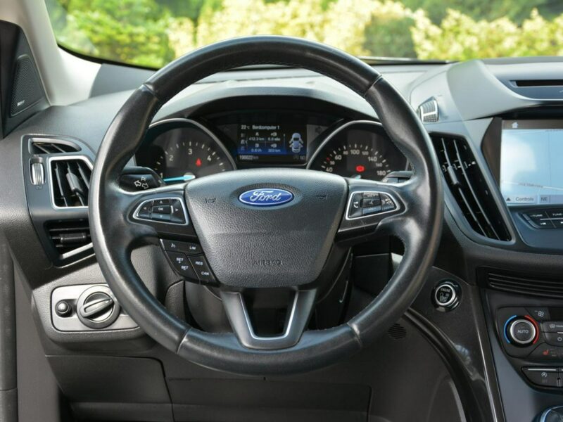 Ford Kuga Titanium 4WD Ledy Bi-xenon Skóry Navi Kamera Park Assist el.klapa II (2012-)