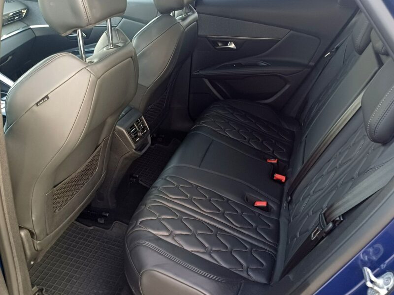 Peugeot 3008 1.6 Plug-in Hybrid wersja GT-Line Pełne wyposażenie II (2016-)