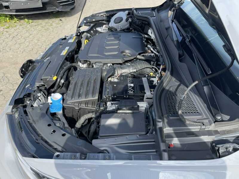Volkswagen Golf Podgrzewanie Kamera Virtual cockpit Hak VIII (2020-)