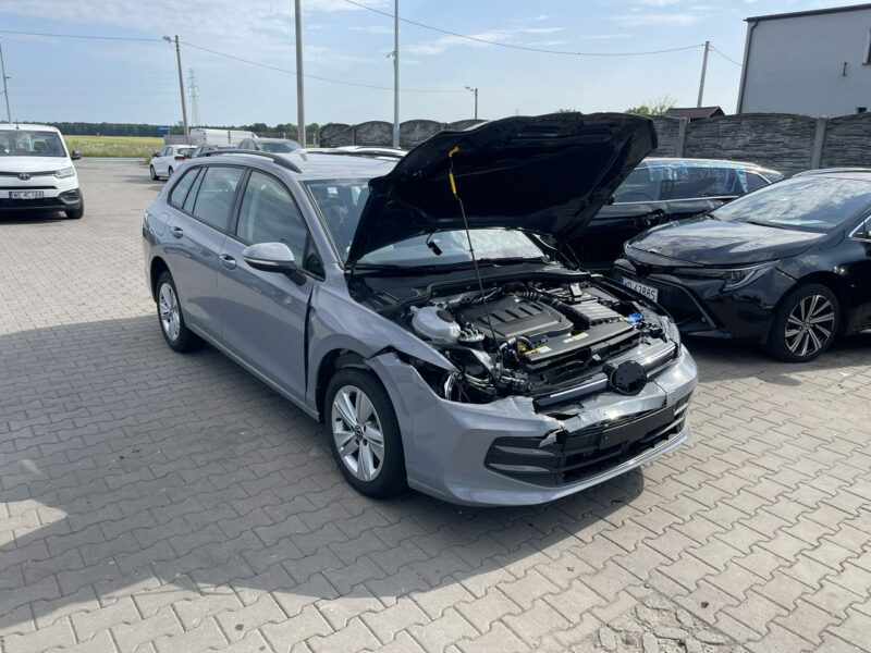 Volkswagen Golf Podgrzewanie Kamera Virtual cockpit Hak VIII (2020-)