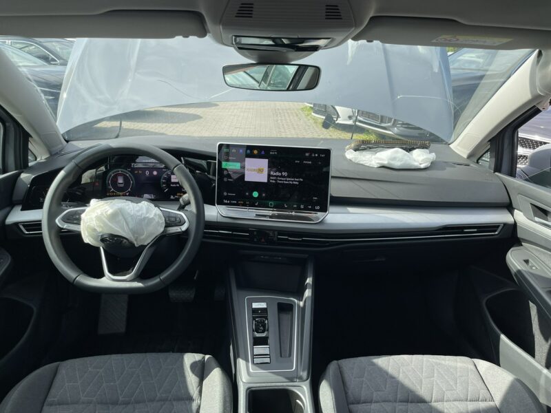 Volkswagen Golf Podgrzewanie Kamera Virtual cockpit Hak VIII (2020-)