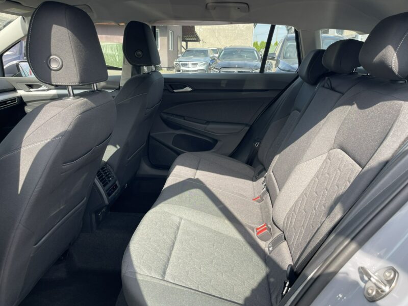 Volkswagen Golf Podgrzewanie Kamera Virtual cockpit Hak VIII (2020-)
