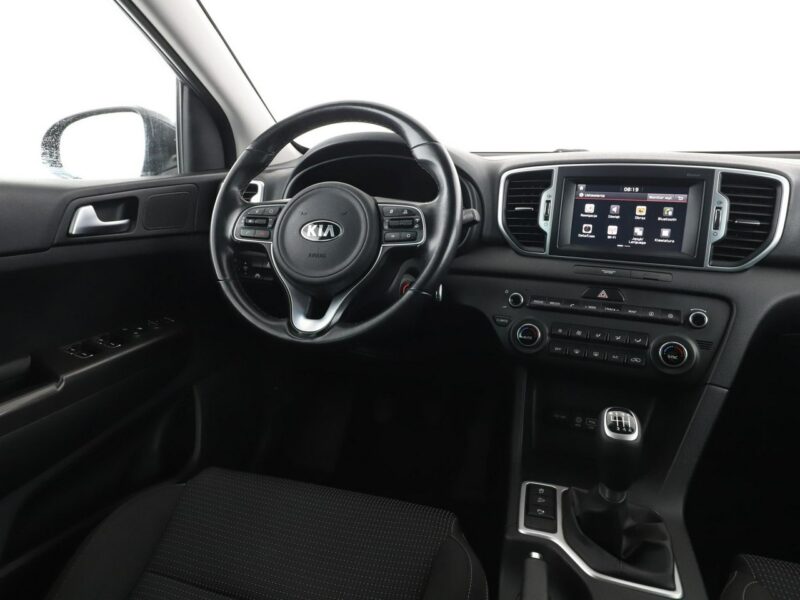 Kia Sportage navi klima auto kamera i czujniki parkowania hak IV (2016-2021)