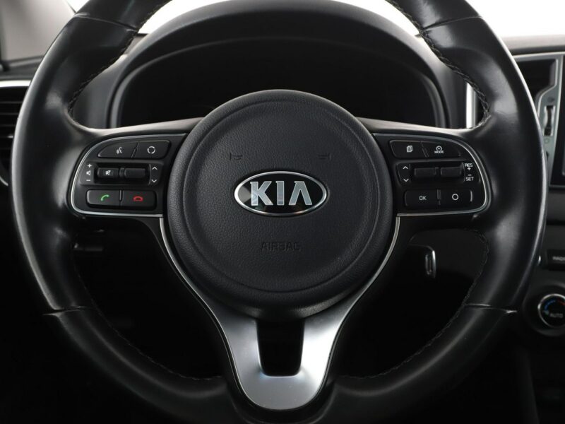 Kia Sportage navi klima auto kamera i czujniki parkowania hak IV (2016-2021)