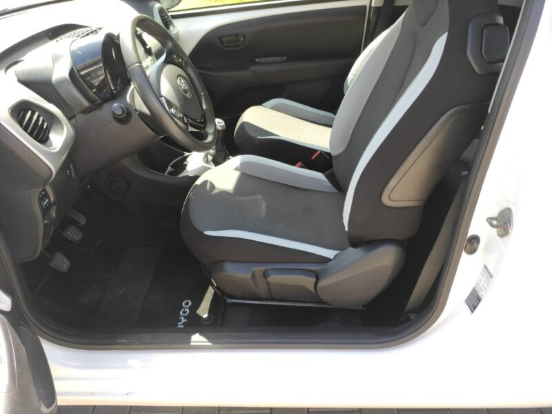 Toyota Aygo Bezawaryjny i ekonomiczny. Polecam I (2005-2014)