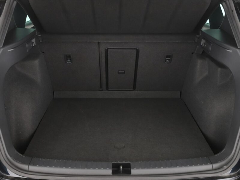 Cupra Ateca 4x4 DSG full LED virtual cocpit skóra/alcantara navi grzane fotele
