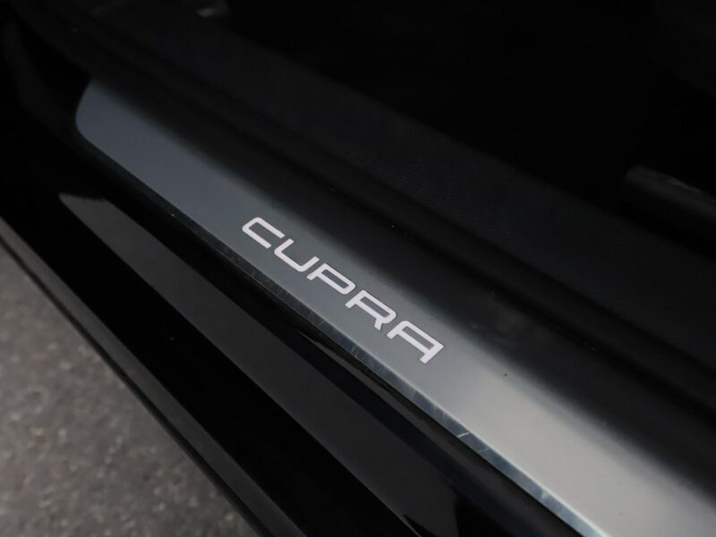 Cupra Ateca 4x4 DSG full LED virtual cocpit skóra/alcantara navi grzane fotele